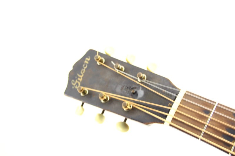 Gibson J-35 1939 head front